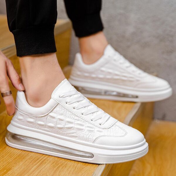Trendy Leather Men's Shoes Fashion Casual Sneakers - Image 3